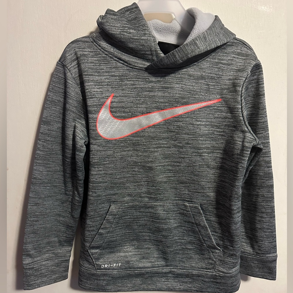 Nike size 6m hoodie dri fit 5-6 years old